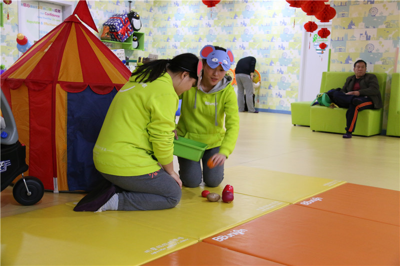 BBunion国际早教邯郸中心活动花絮:欢乐元宵节,我们在一起 BBunion国际早教邯郸中心活动花絮:欢乐元宵节,我们在一起