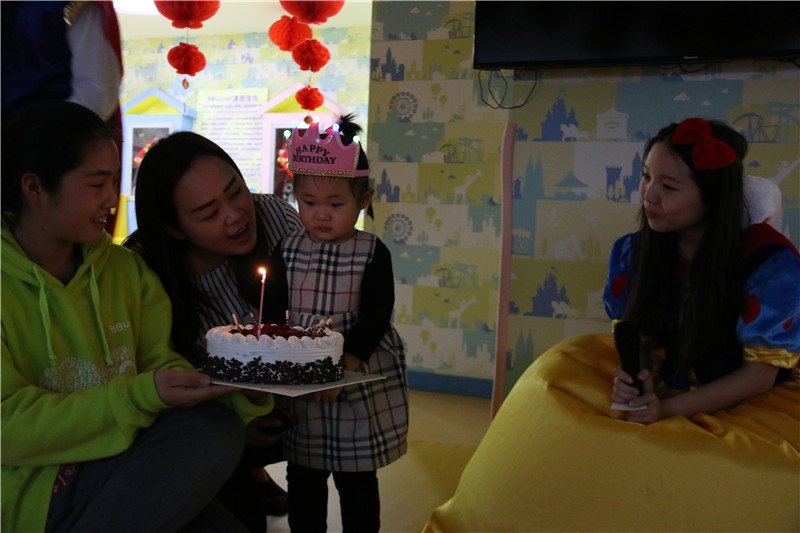 BBunion国际早教邯郸中心活动花絮：欢乐元宵节，我们在一起